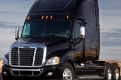 Freightliner Semi Truck Windshield Glass Replacement Company Sacramento CA