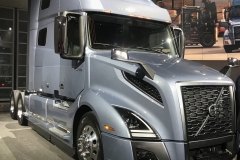 Volvo Truck Windshield Glass Replacement Company Sacramento CA